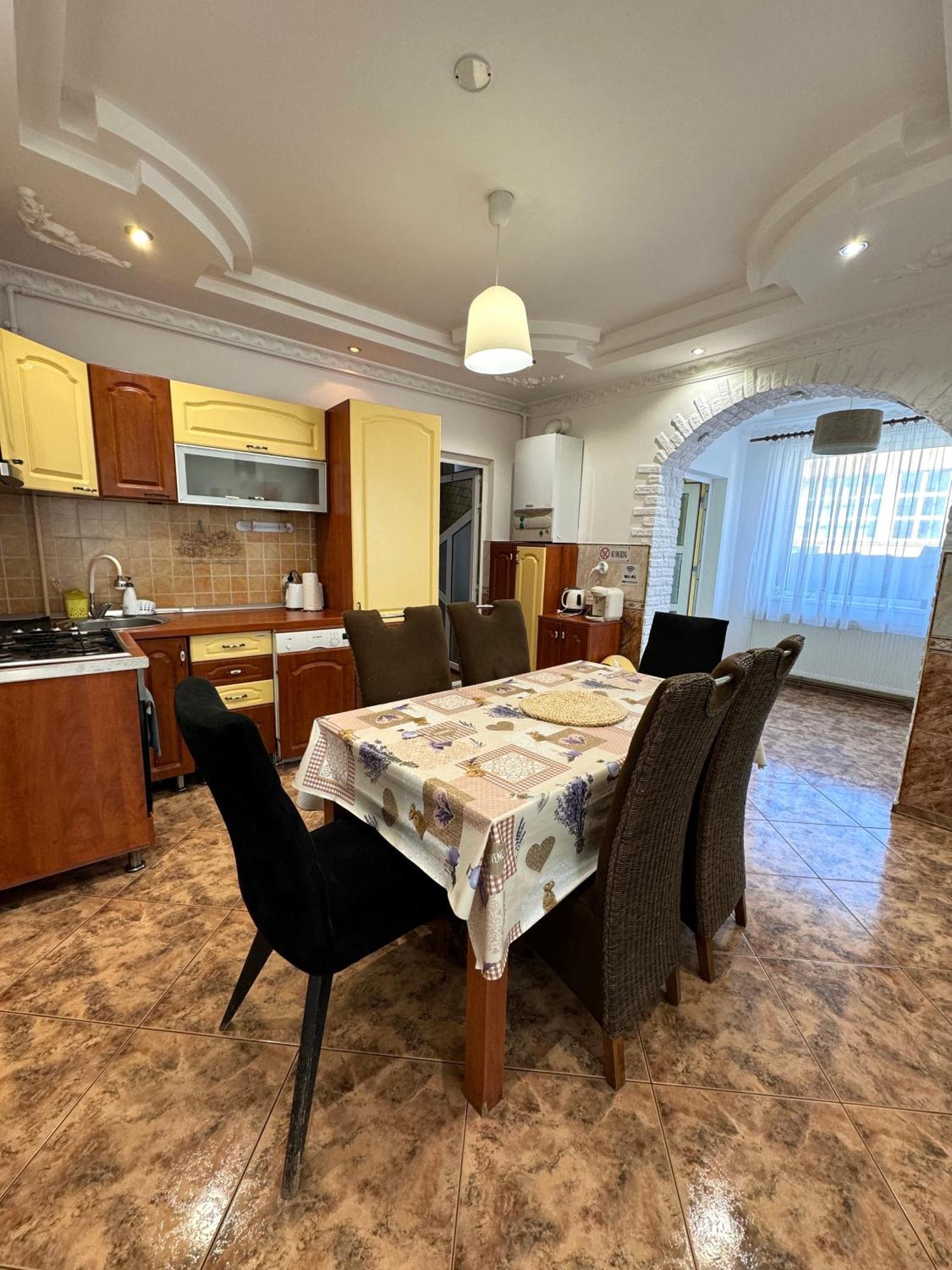 Flh - Mira Apartments Sibiu Exteriör bild