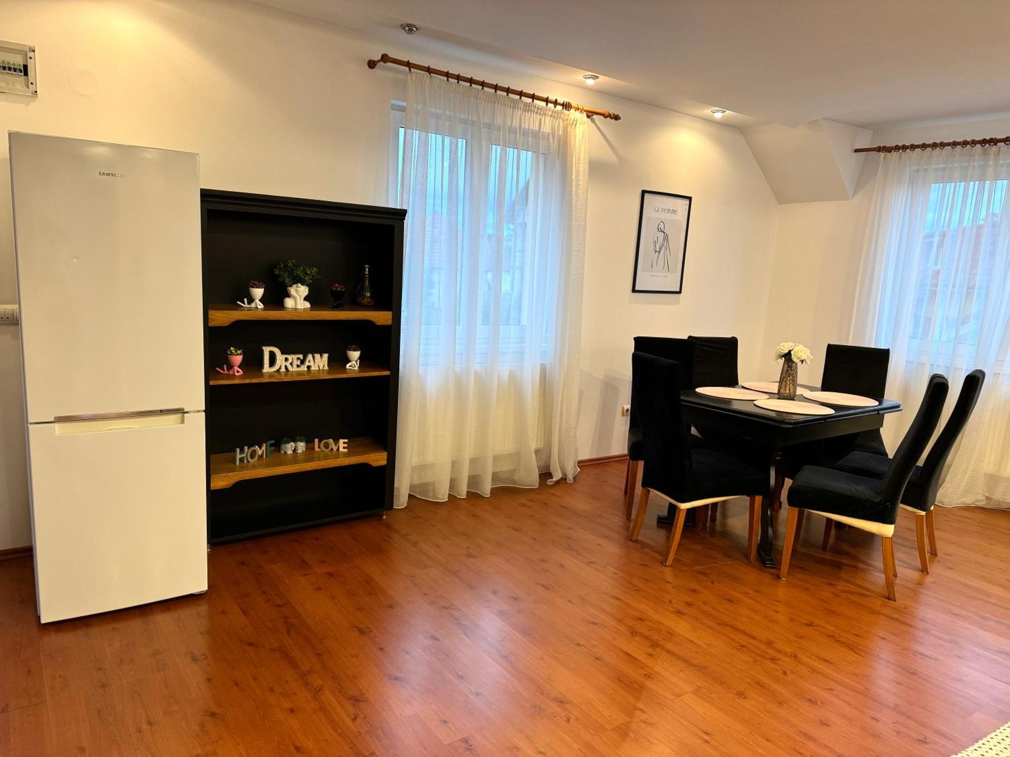 Flh - Mira Apartments Sibiu Exteriör bild