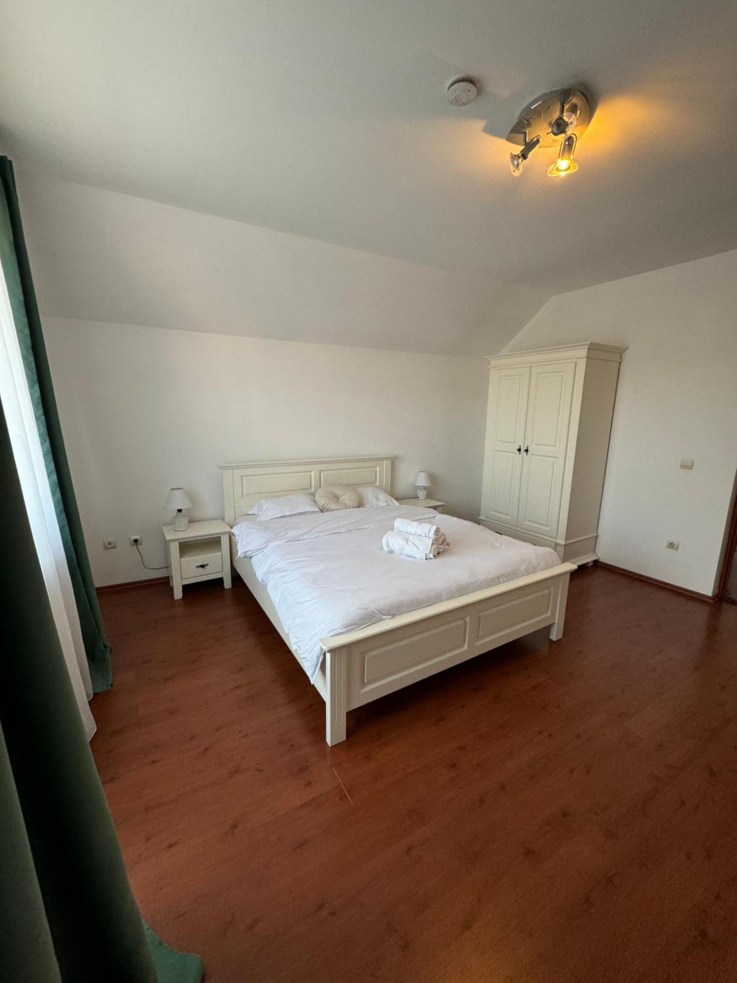 Flh - Mira Apartments Sibiu Exteriör bild